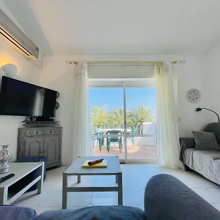 Apartment 38, Gaivota *