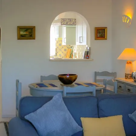 Apartment 38, Gaivota